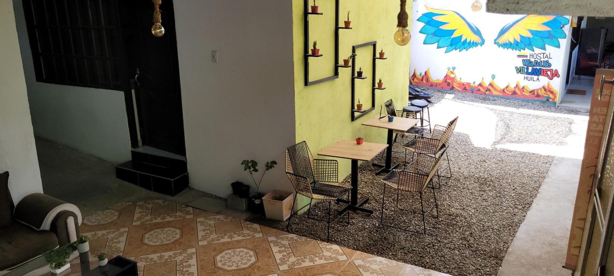 Hostal Villa Del Rio Las Brisas Villavieja Buitenkant foto